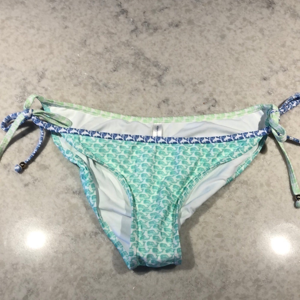 🐳 Vineyard Vines Party Whale String Bikini Bottom